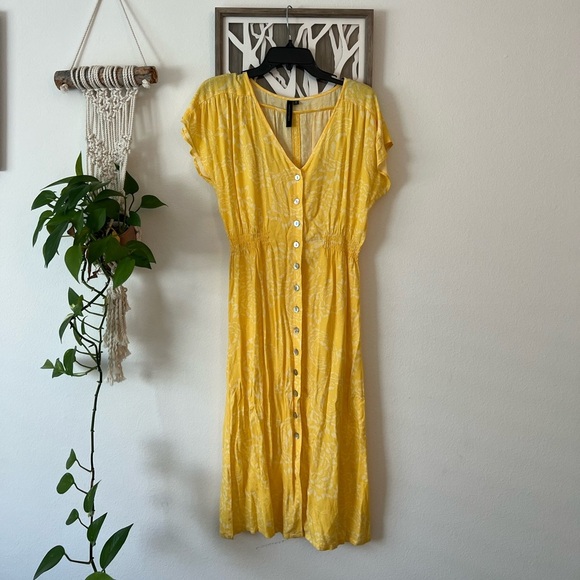 Women’s Yellow Button Up Dress Size M - Picture 2 of 7
